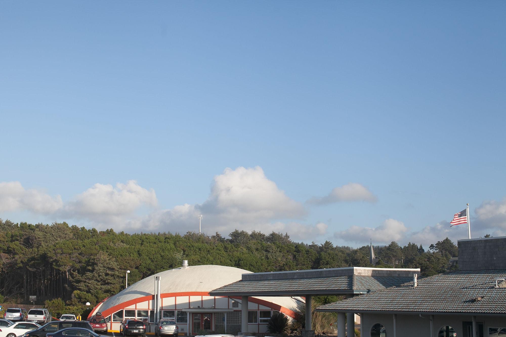 Surftides Hotel Lincoln City Exterior foto